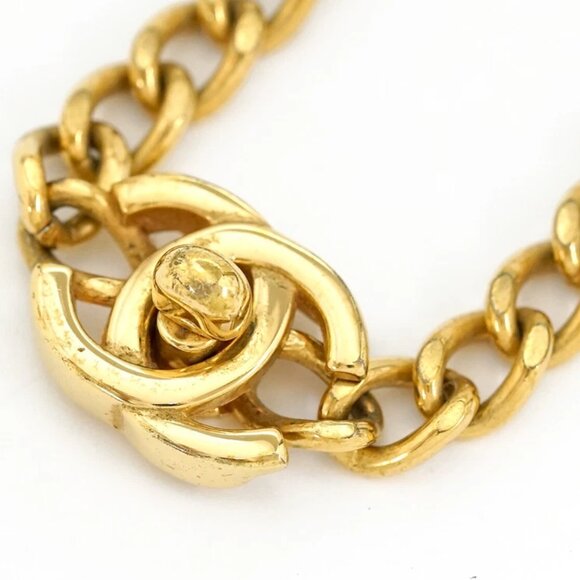 CHANEL CC Logo TurnLock Vintage Bracelet 6.5" Gold Tone 96P Auth w/Box #11420 - Picture 3 of 6